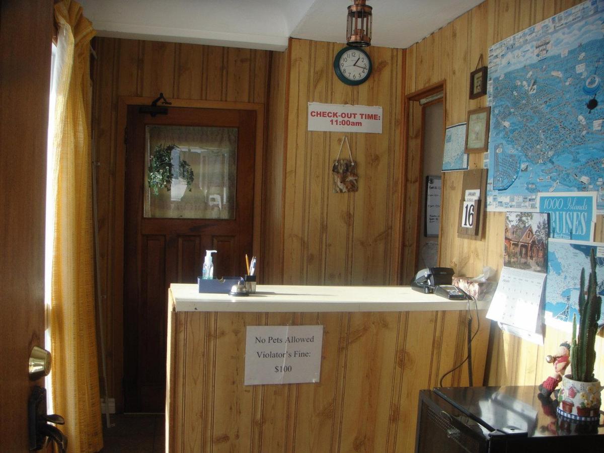 Welcome Traveller Motel Kingston Dış mekan fotoğraf